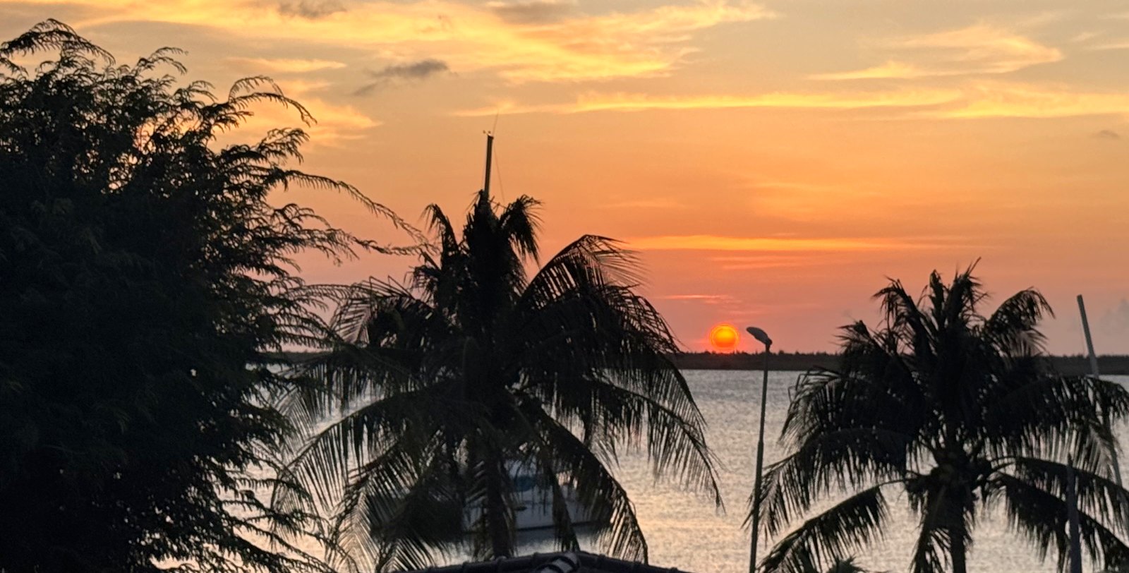 Vista desde el balcón al atardecer
